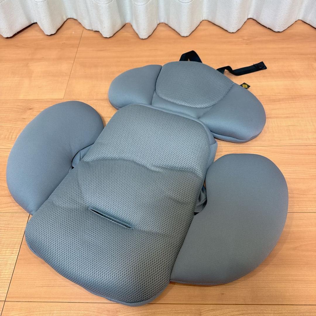 Combi チャイルドシート THE S Air ISOFIX ZB-690