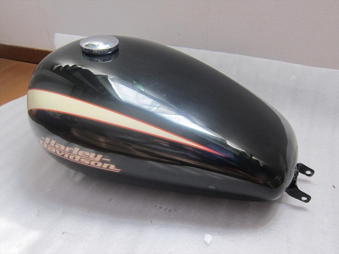 ハーレースポーツスターXL1200C純正タンク