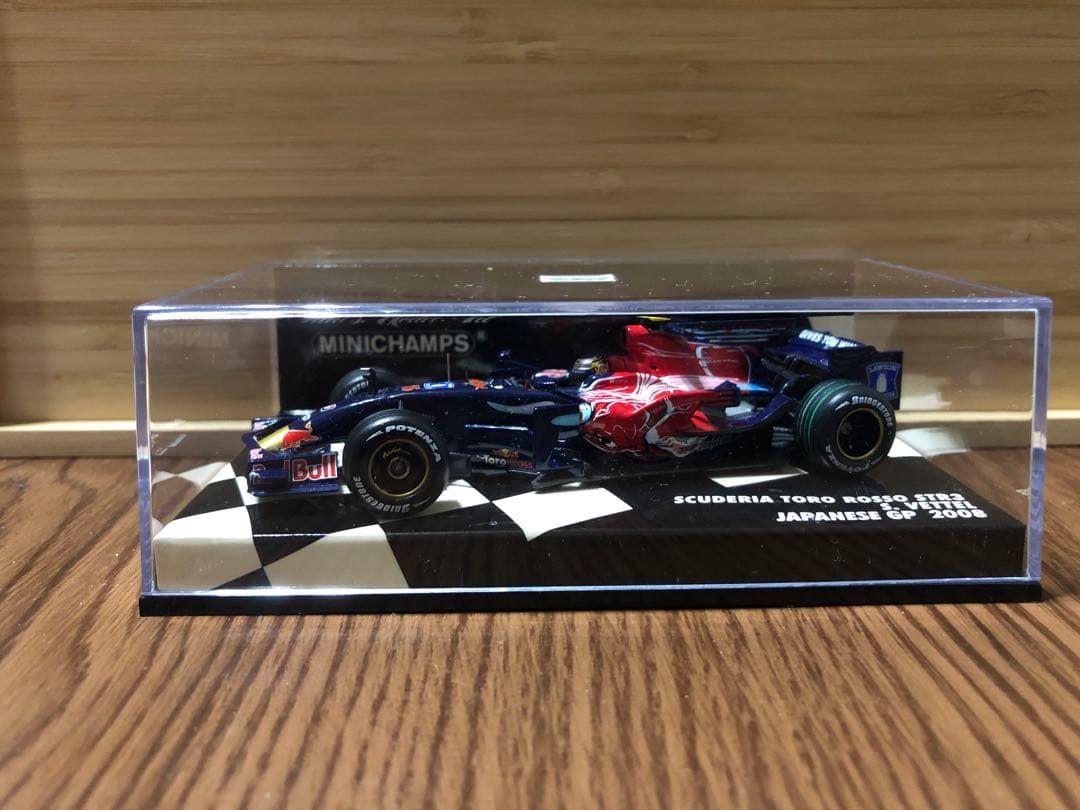 ミニチャンプス1/43 スクーデリアトロロッソSTR3 S.ベッテル カスタム品