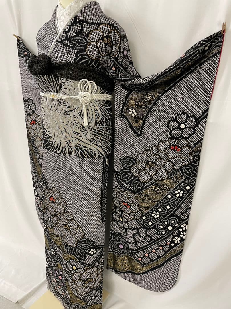 売約済み【WA-Modern】★★正絹モノトーン総絞り振袖フルセット★★