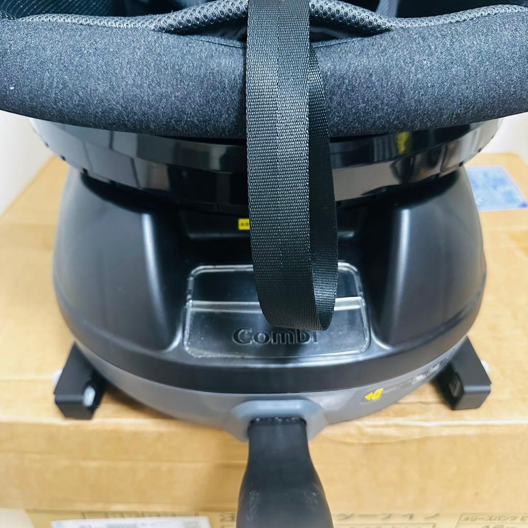 combi クルムーヴ アドバンス ISOFIX JP-590 チャイルドシート