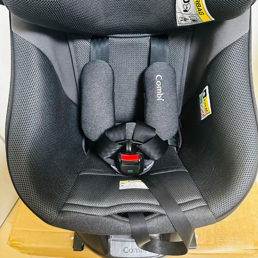 combi クルムーヴ アドバンス ISOFIX JP-590 チャイルドシート