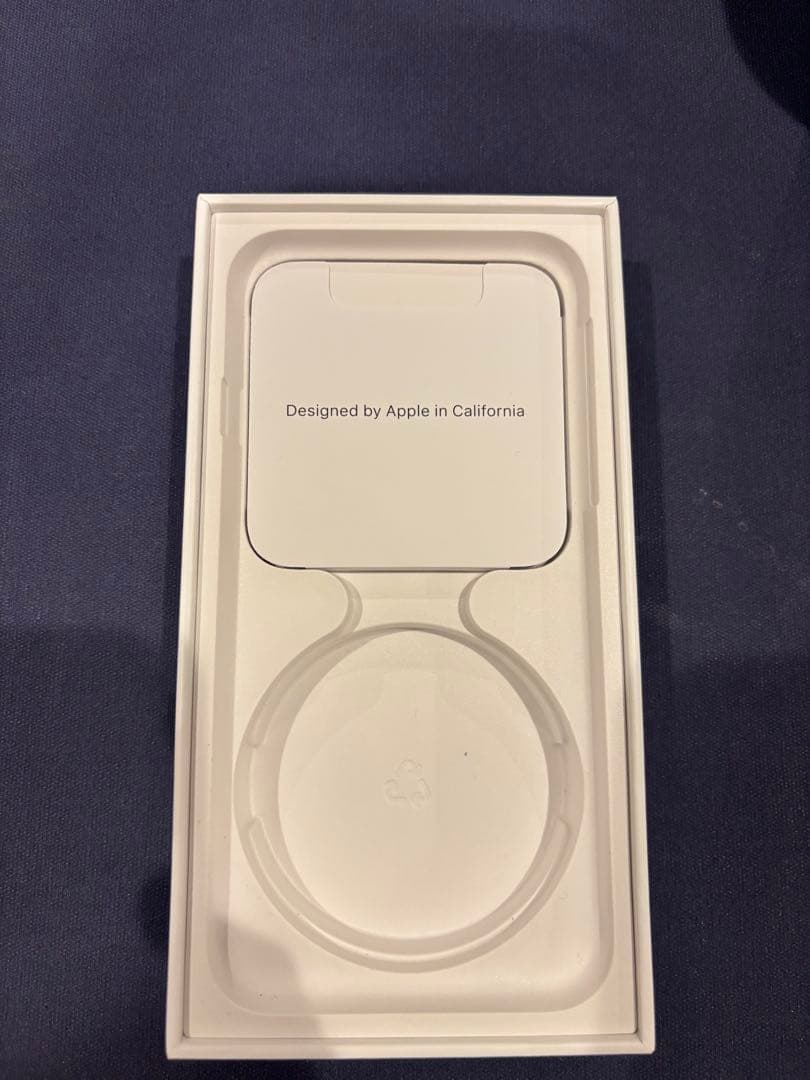 Apple iPhoneSE 3世代　MMYL3J/A 赤