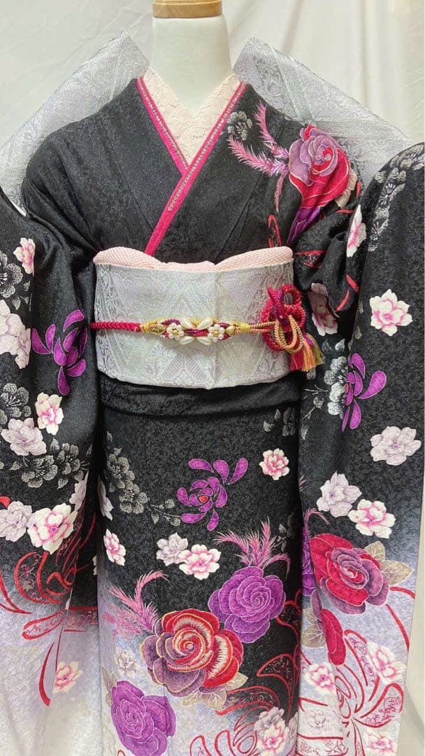 振袖 黒地 花柄　振袖フルセット　成人式　振袖　振袖5点セット　正絹