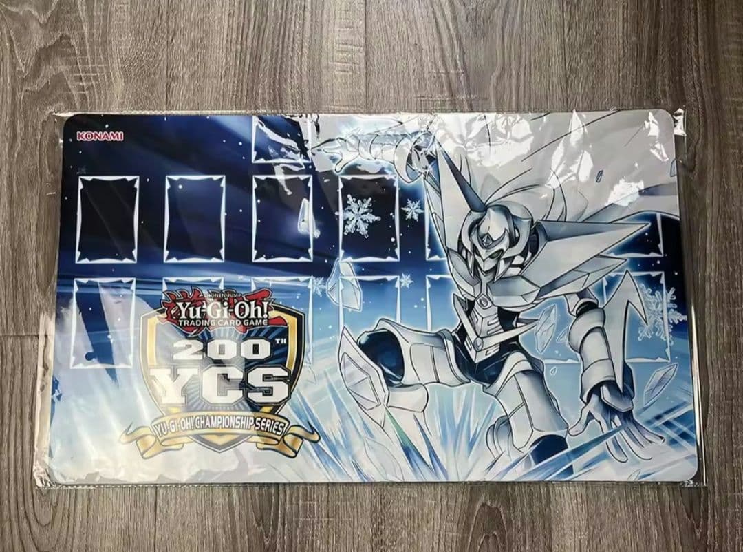 や*ま様 遊戯王 新品未使用 海外版 プレイマット　hero