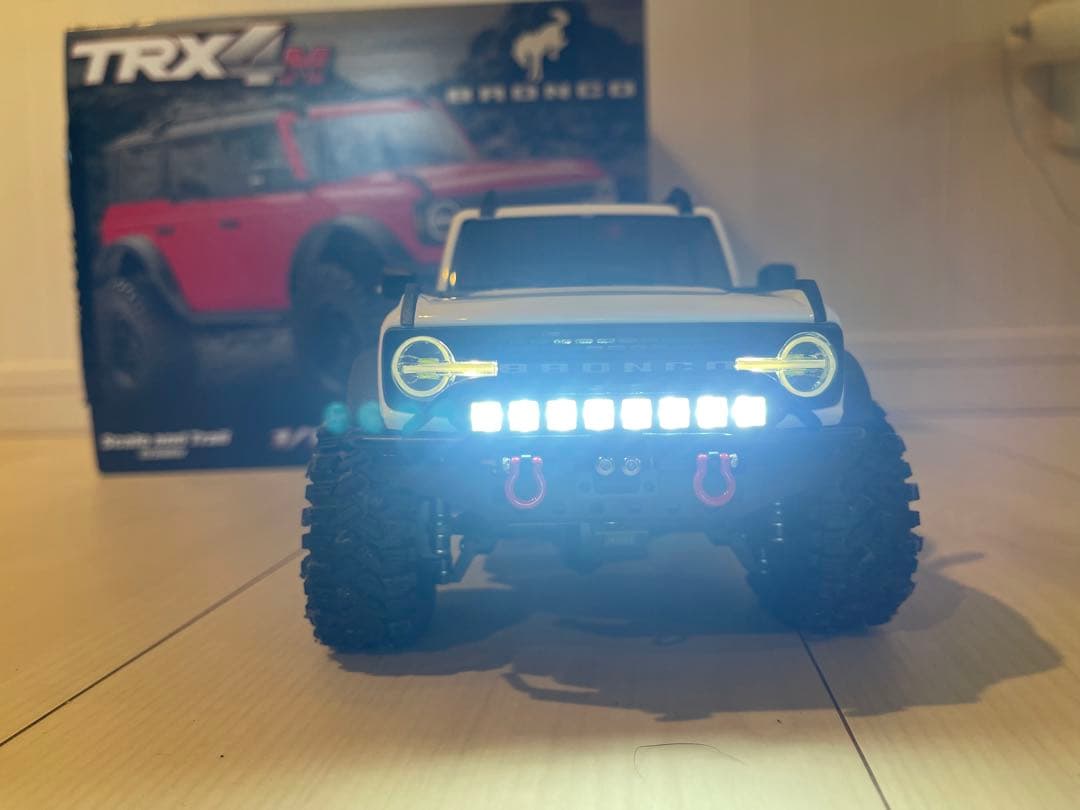 トラクサス　TRX4M ブロンコ　美品　フルカスタム　4×4