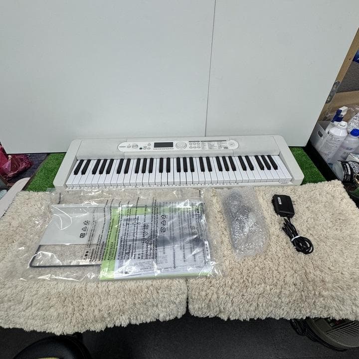【新品・未使用品】CASIO LK-530 光ナビゲーション キーボード