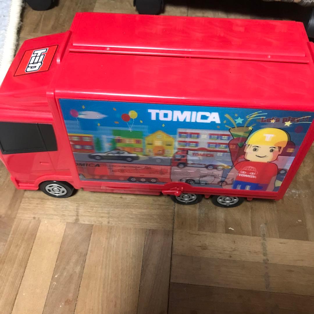 トミカ好き　必見　レア❗️小物も入る
