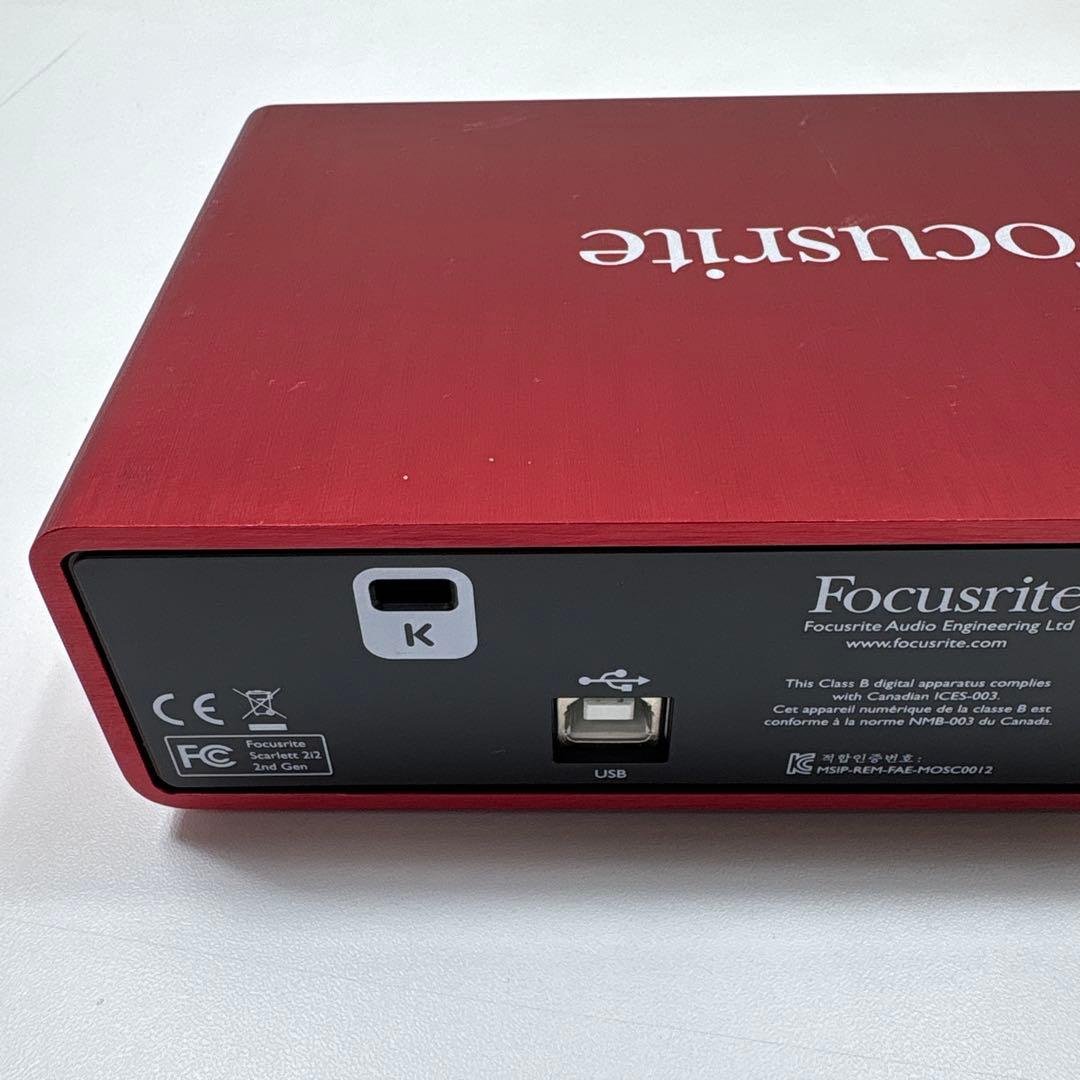 良品　Focusrite Scarlet t 2i2 オーディオインターフェース