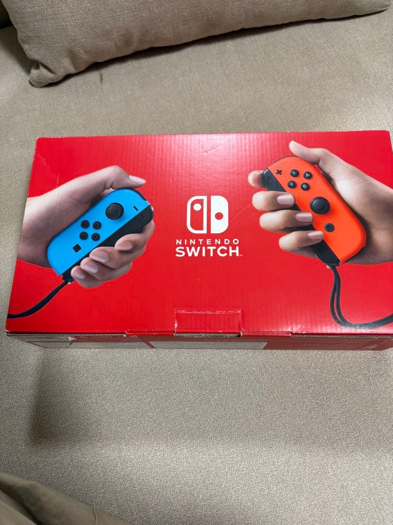 Nintendo Switch 本体 青/赤ジョイコン