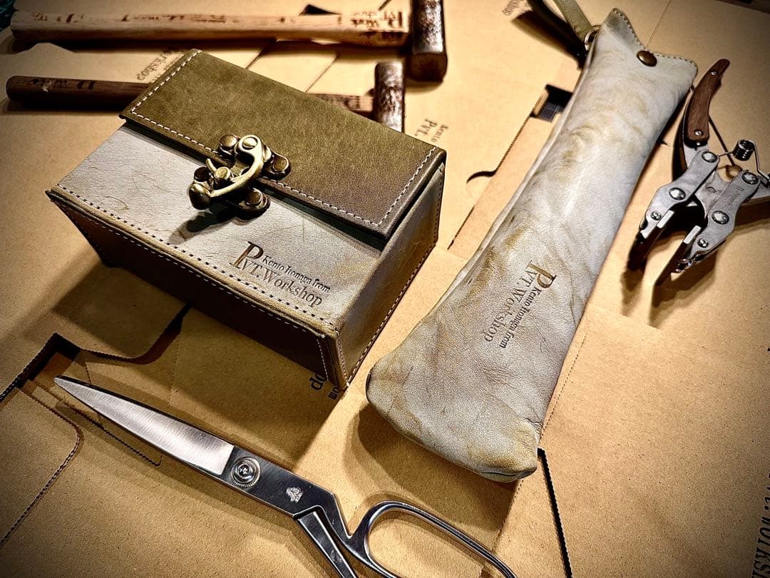 初売最終日！Pvt.Workshop 極CL 本革　デッキケース ハーフ