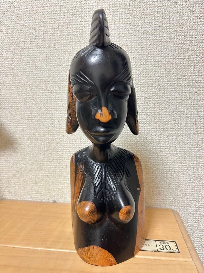 EXPO関西万博大阪　セネガルパビリオン　クイーン彫刻作品置物黒檀コクタン