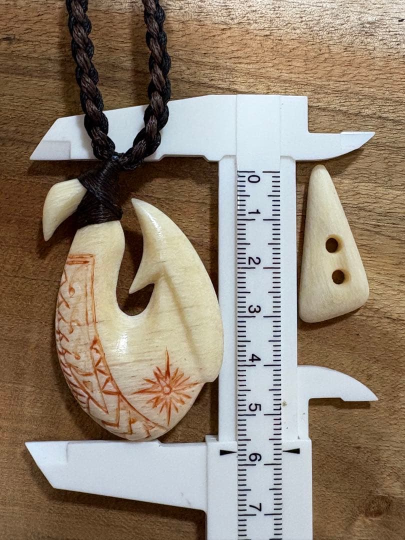 ボーンカービングネックレス(sw62)マッコウ