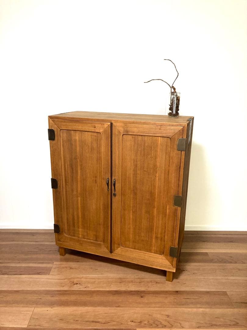 【メンテ込】アンティークのキャビネット　引出し6杯　総桐　木脚付