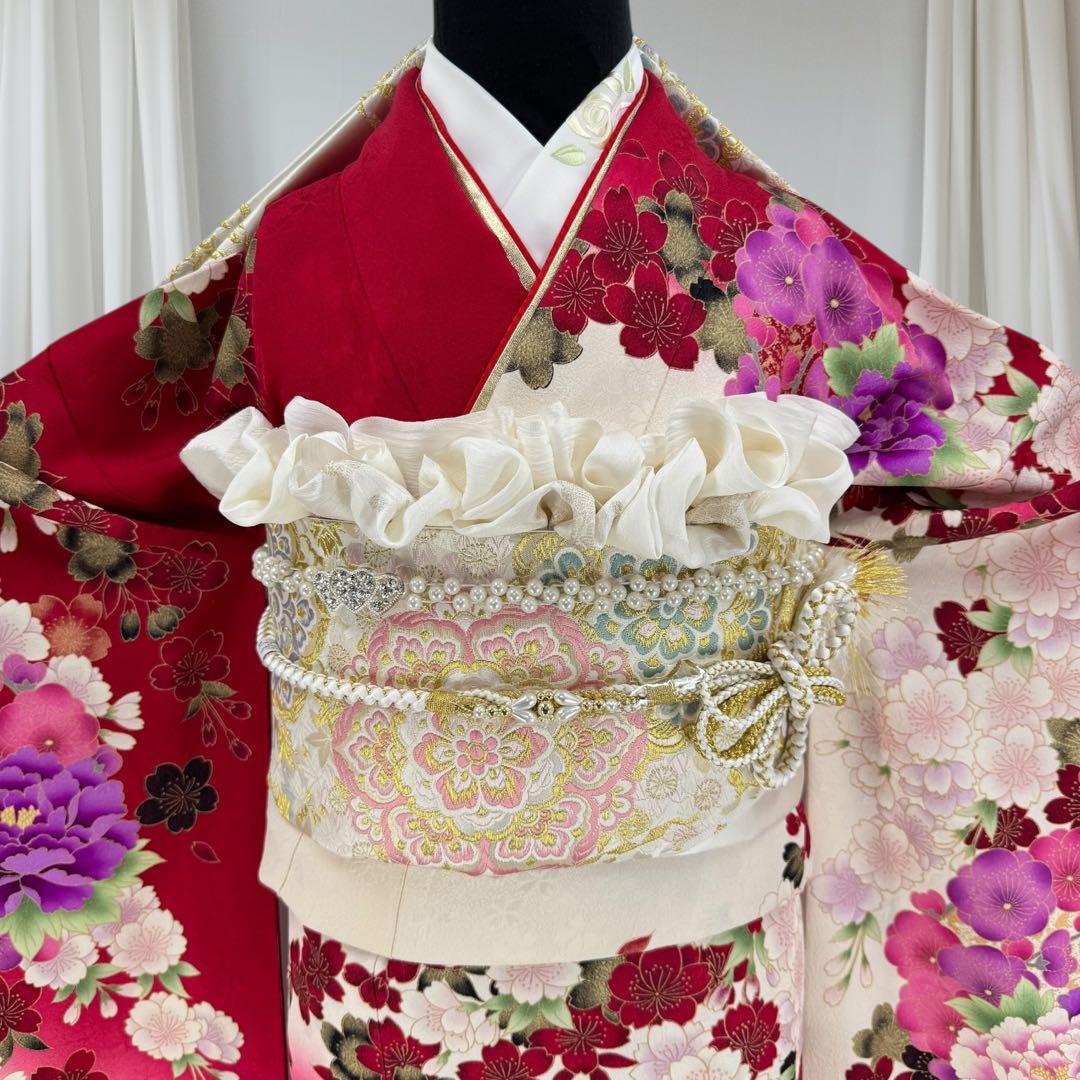 振袖8点フルセット　豪華絢爛 花丸文 桜 牡丹 刺繍 金彩　正絹　ショール付