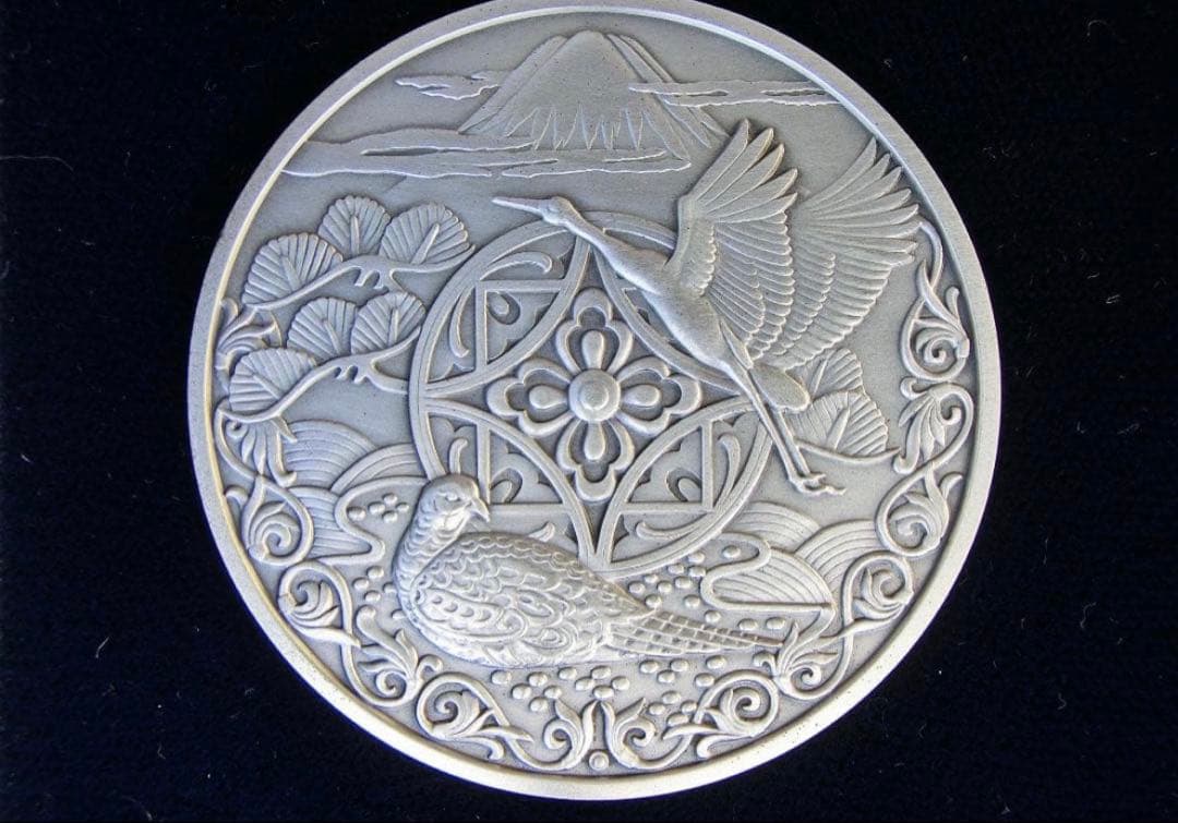 新日本銀行券発行記念純銀メダル　純銀製　美品