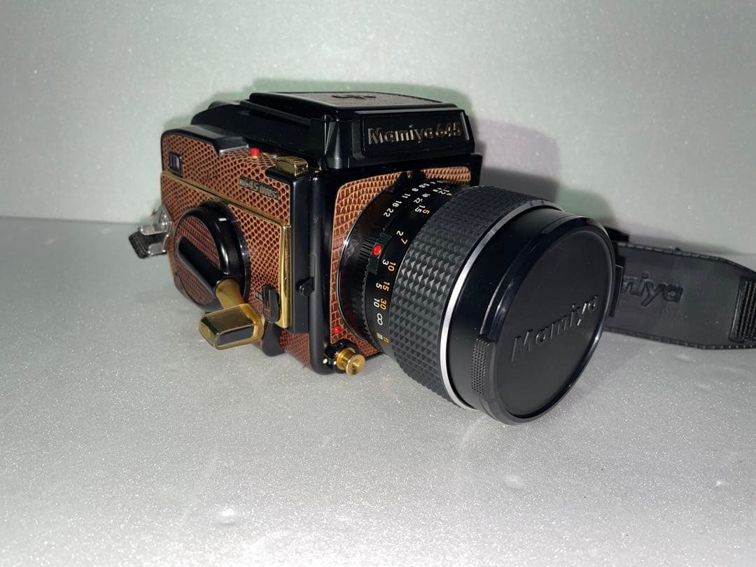 【美品】Mamiya 645 中判カメラ 本体・カメラケース・ストラップ付き