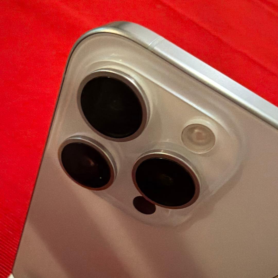 iPhone15PRO128GB 本体と箱と新品純正ケーブルと説明書とピン