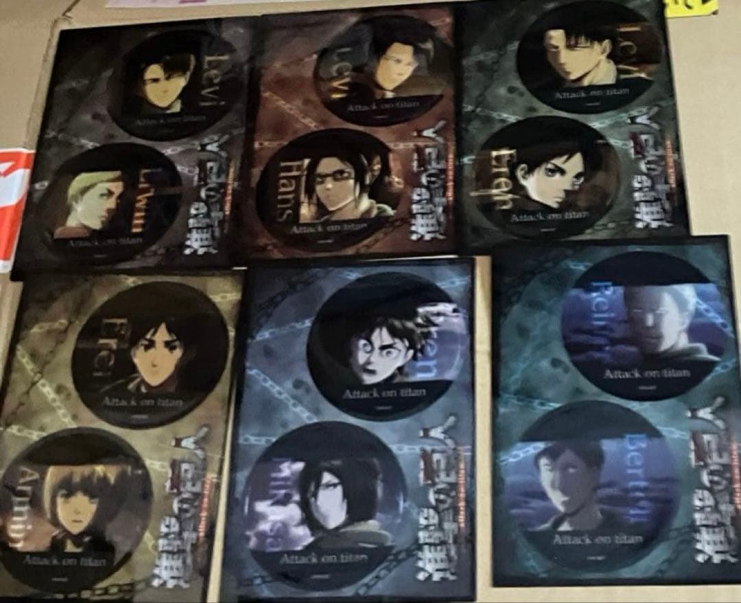 進撃の巨人　クリアコースター　カード　ハンジ　リヴァイ　エレン　エルヴィン　全種