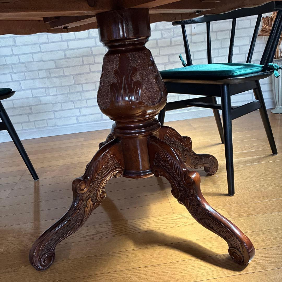 イタリア製　ロココ　 ダイニングテーブル　110センチ