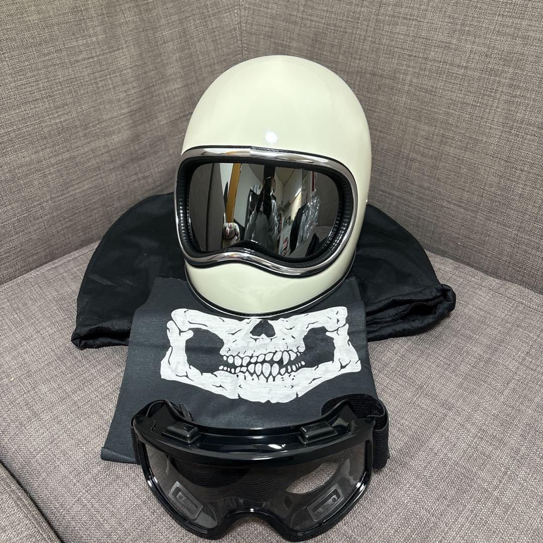 新品　スペースヘルメットXLサイズ　ホワイト　ゴーグル、ケース付きnobudz風