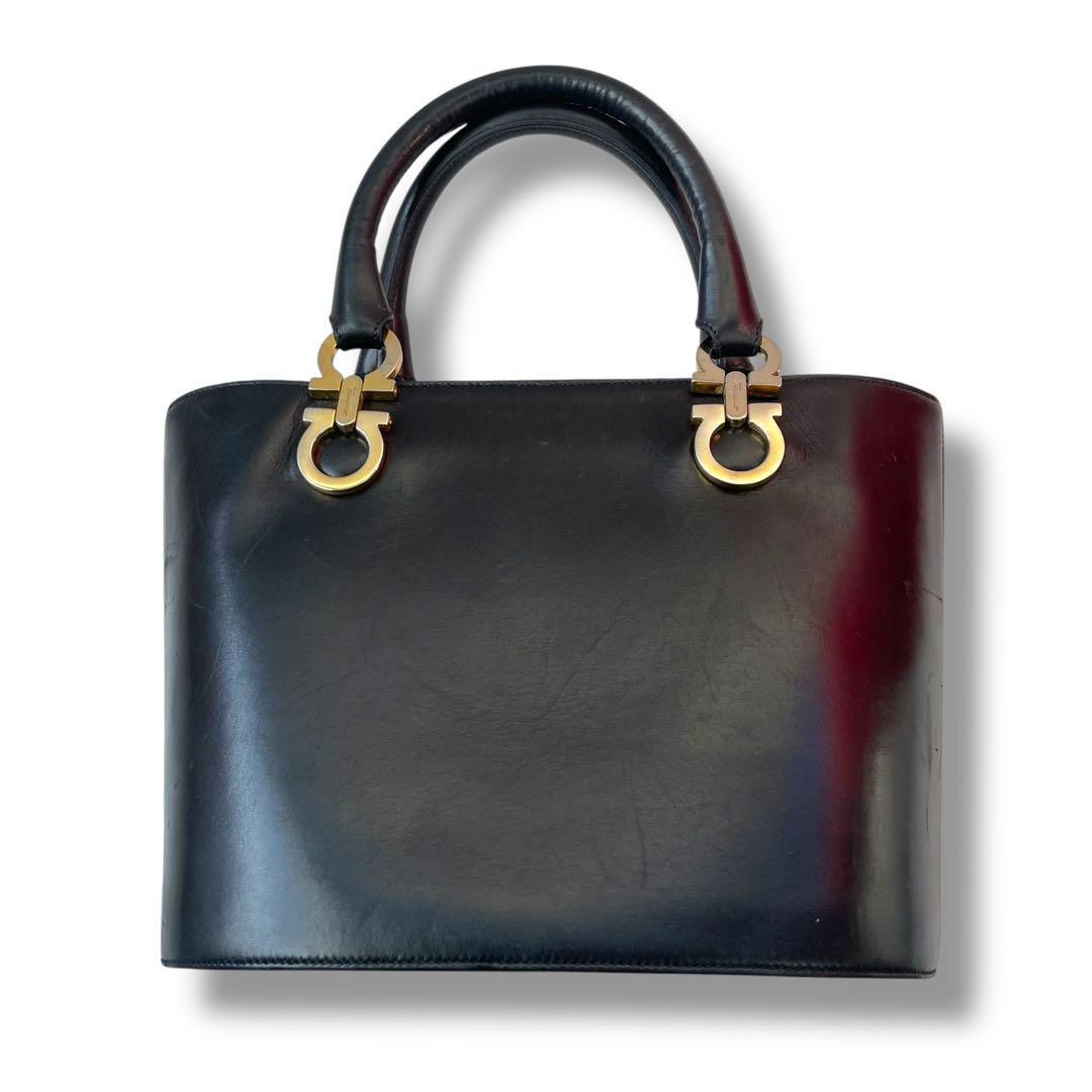 【美品】サルヴァトーレフェラガモ　ハンドバッグ　2way ガンチーニ　レザー　黒