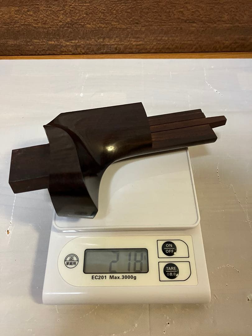 【高級希少】津軽三味線 紅木 トチ有 子持綾杉胴 三つ折棹 金細 二本溝 K18