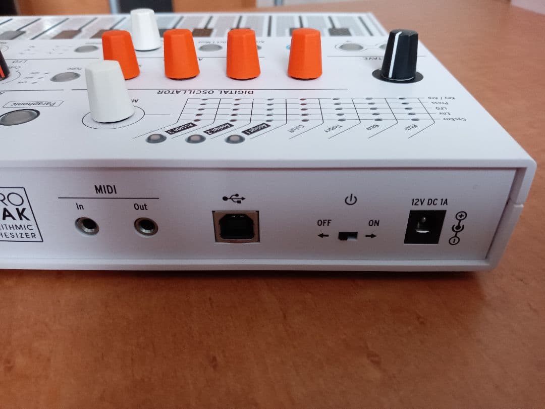 ARTURIA MicroFreak Vocoder　Edition