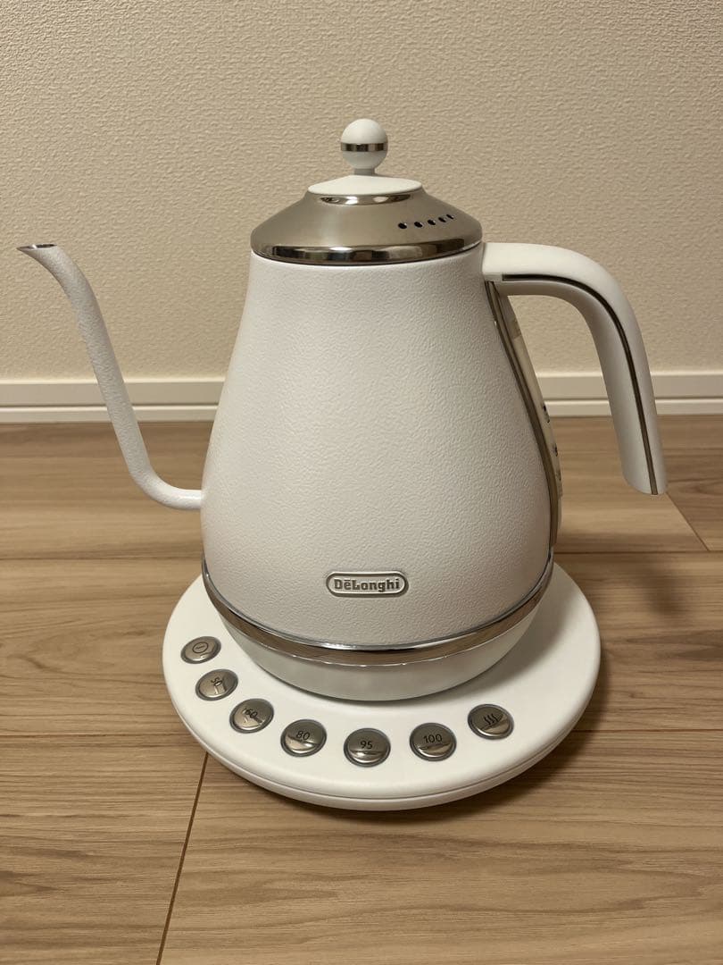 ⭐︎美品⭐︎ デロンギ 電気ケトル アイコナ KBOE1230J-W温度調整機能付き