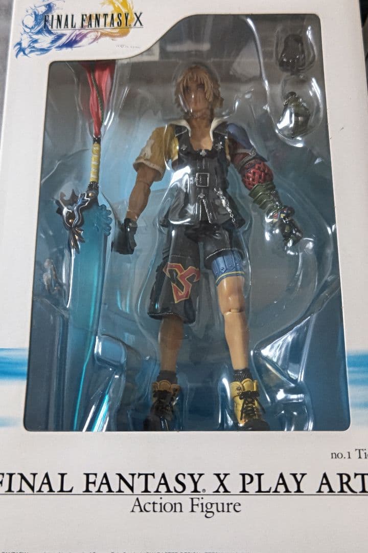 【希少品】FF7,8,10,11プレイアーツ 11点＋武器セット