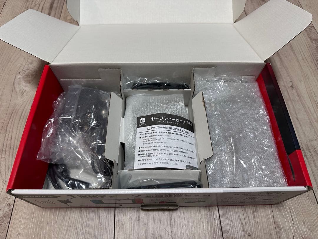 Nintendo Switch 本体（使用数回・液晶フィルム施工済み）