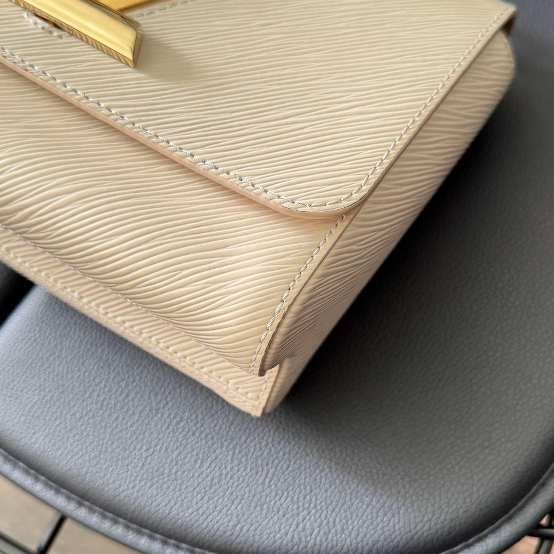 ルイヴィトン ツイスト MM エピ ショルダーバッグ ピンクベージュ 2WAY