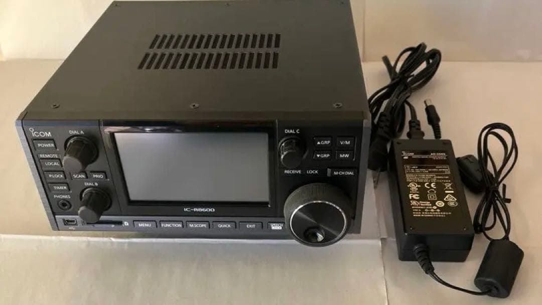 Icom IC-R8600 受信機（中古品）