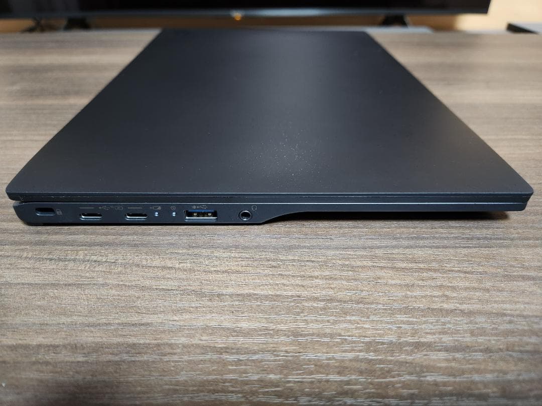 ほぼ未使用 LIFEBOOK UH i5-1235U 16GB Office他