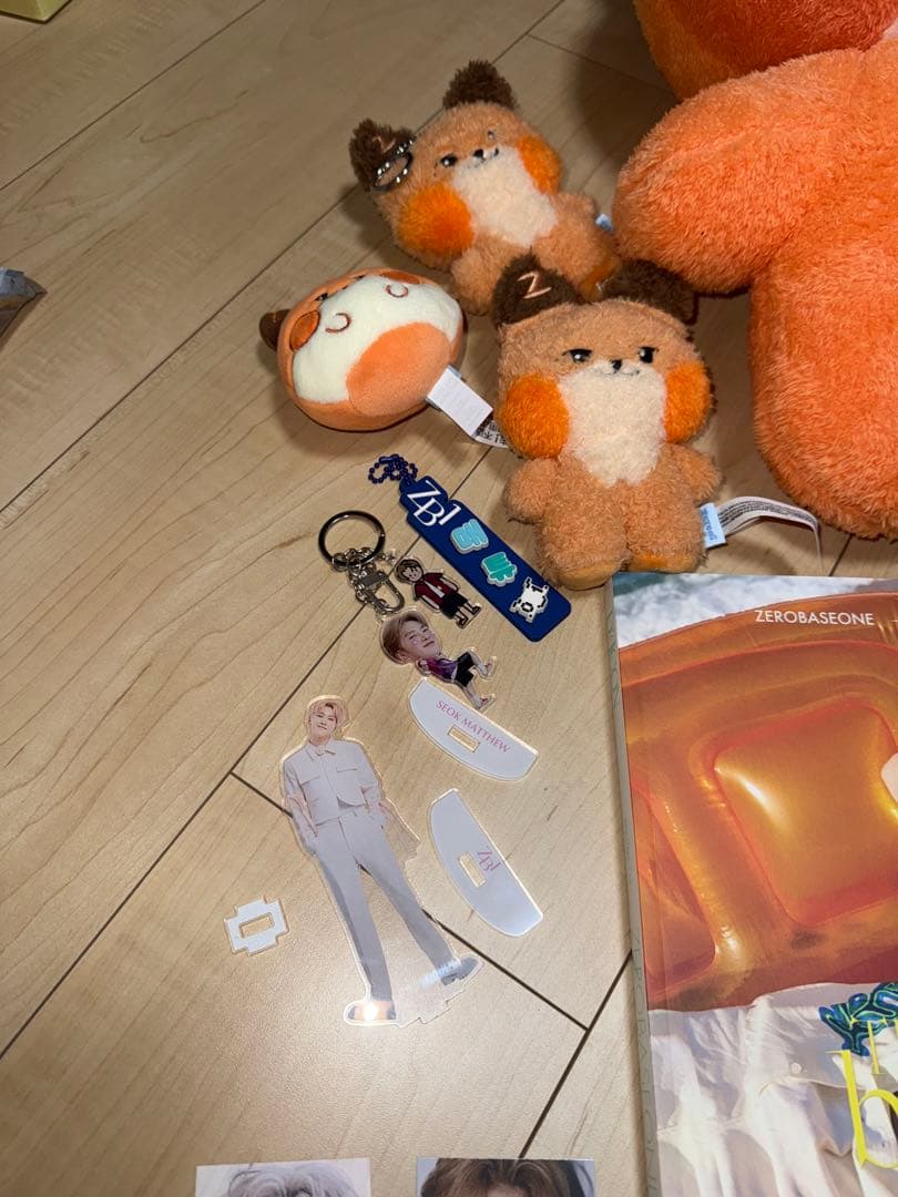 ZEROBASEONEソクマシュー　うちわ　トレカ　テュニニぬいぐるみ　アクスタ