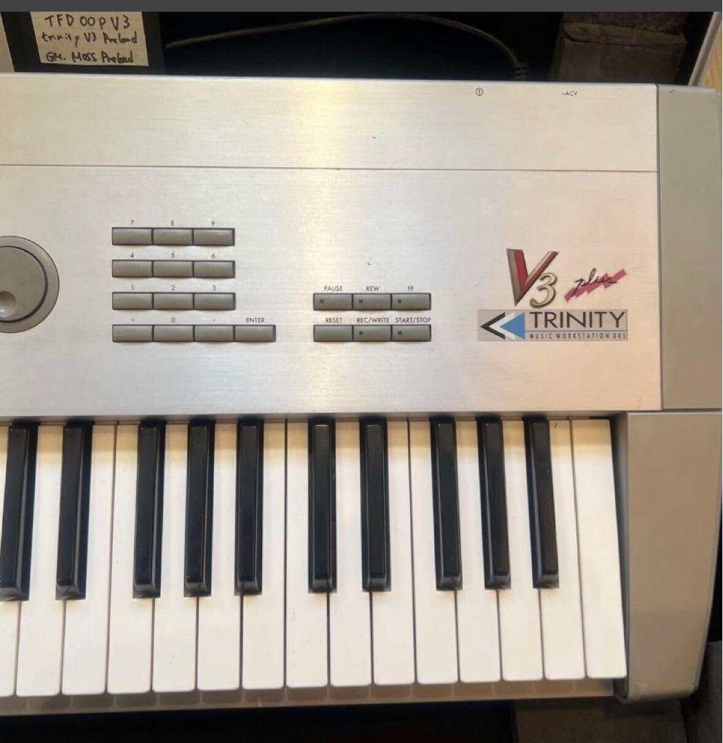 KORG TRINITY V3 tri-moss拡張済み　シンセサイザー