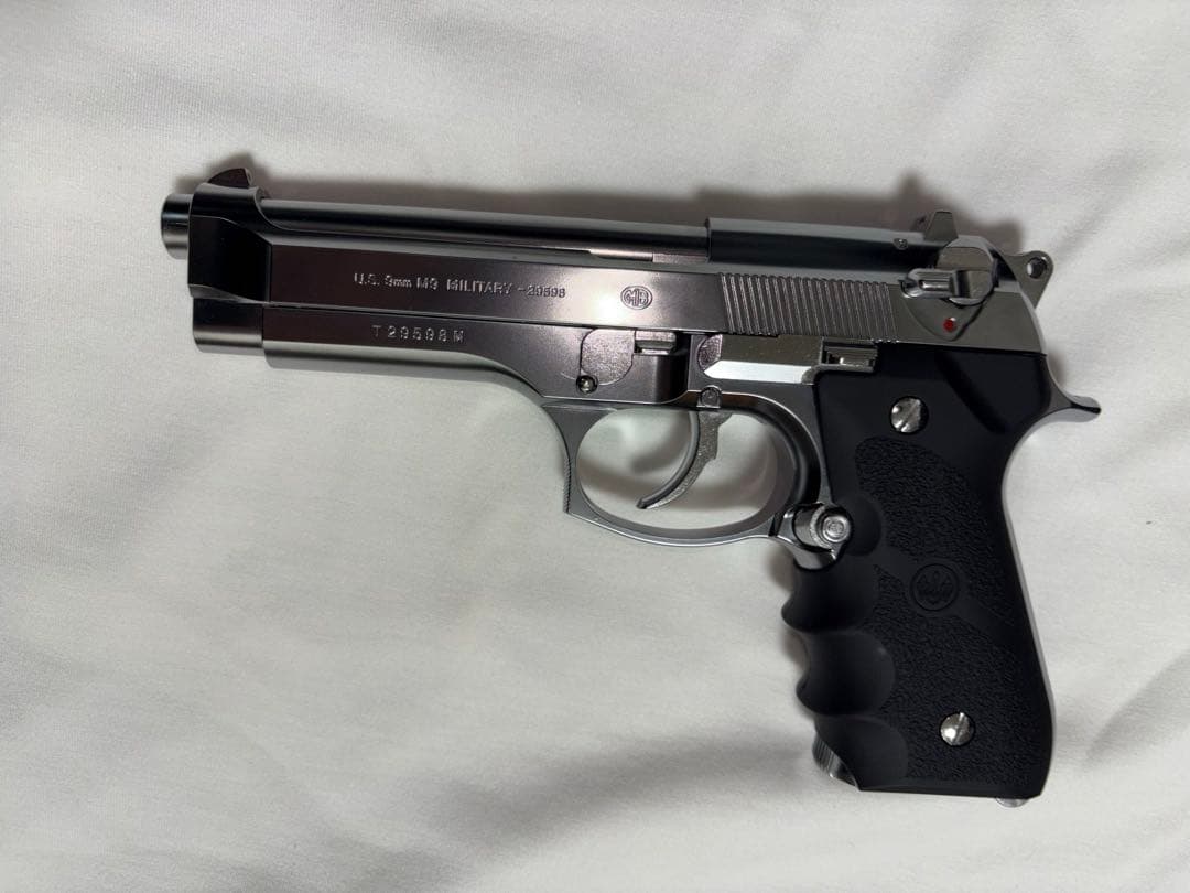 東京マルイ　M92F クロームステンレス