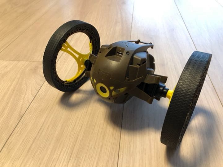 ホビーラジコン Parrot MINIDRONES JUMPING SUMO