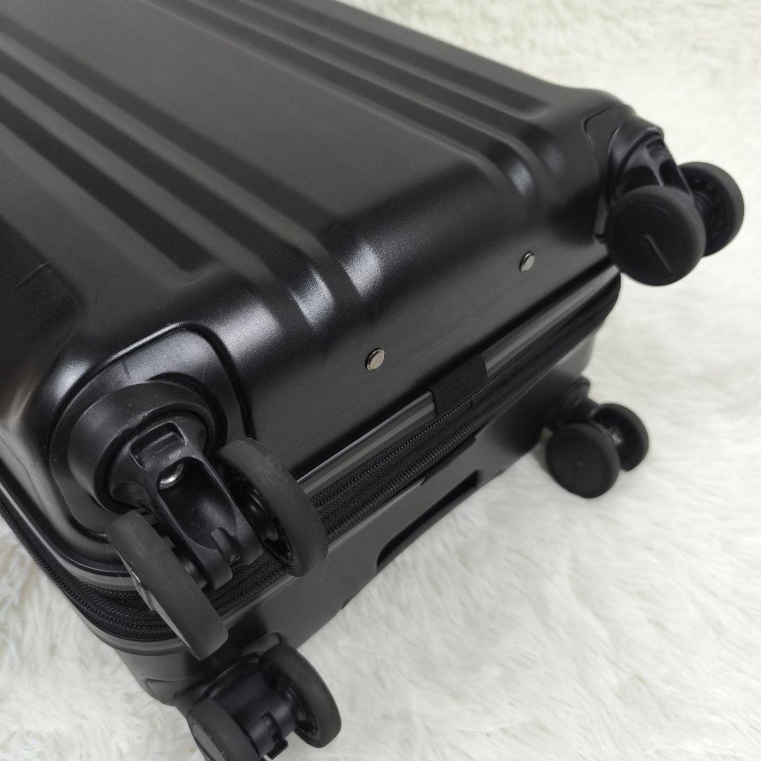 ✨極美品✨ アジアラゲージ デカかるedge キャリーケース 4輪 機内持込 黒