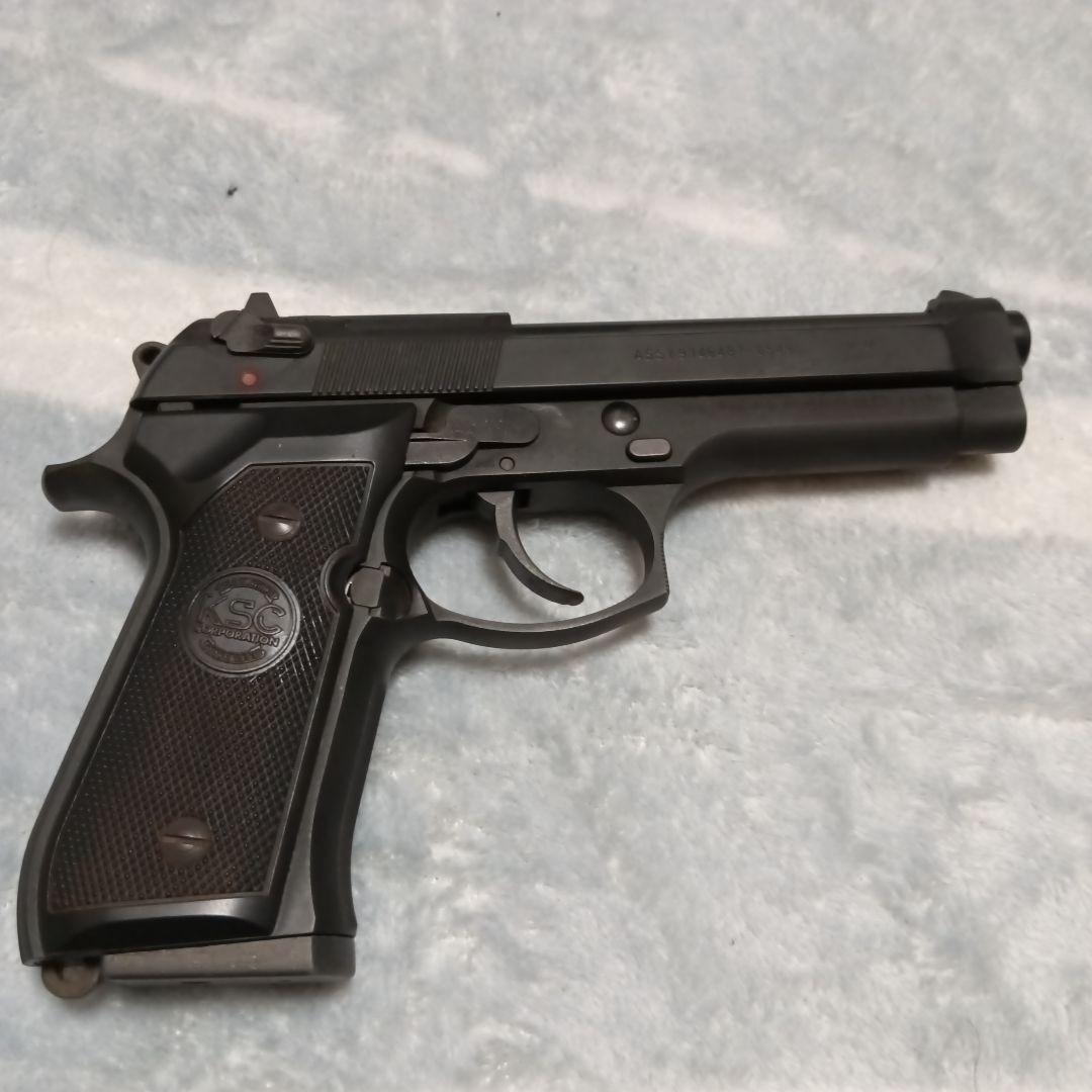 【ガスガン】美品　M92f ベレッタ　HW　黒　ホルスター　専用ローダー付