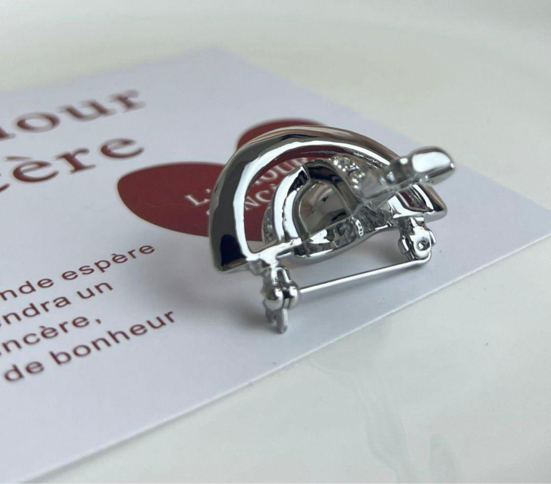 Vivienne Westwood ピンバッジ ブローチ