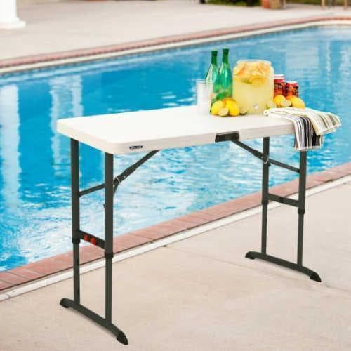 数量限定　LIFETIME 折り畳みテーブル 4人用 ライフタイム