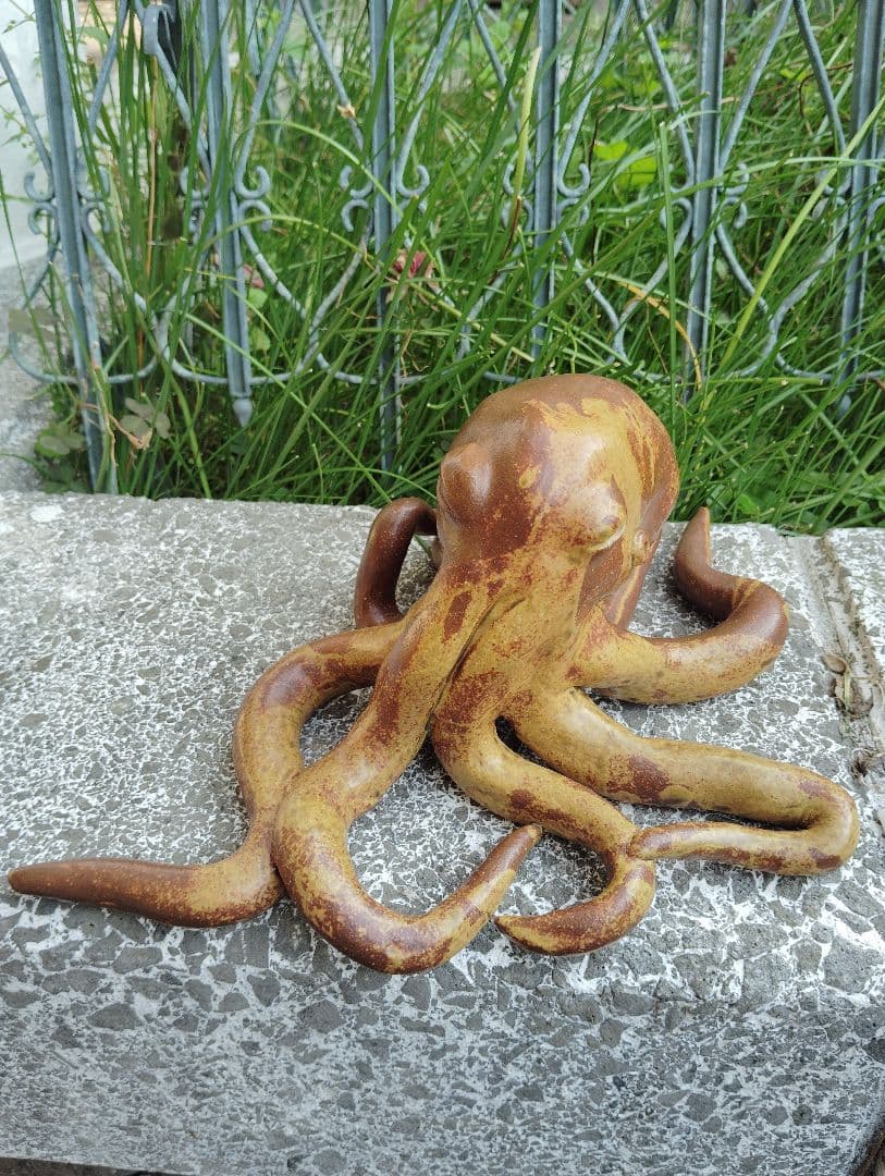 陶器製タコの置物