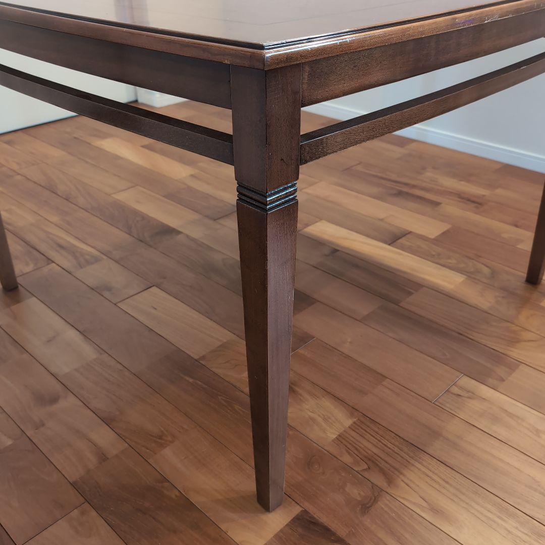 ダイニングテーブル イタリア製 ヴィンテージ ほぼ正方形