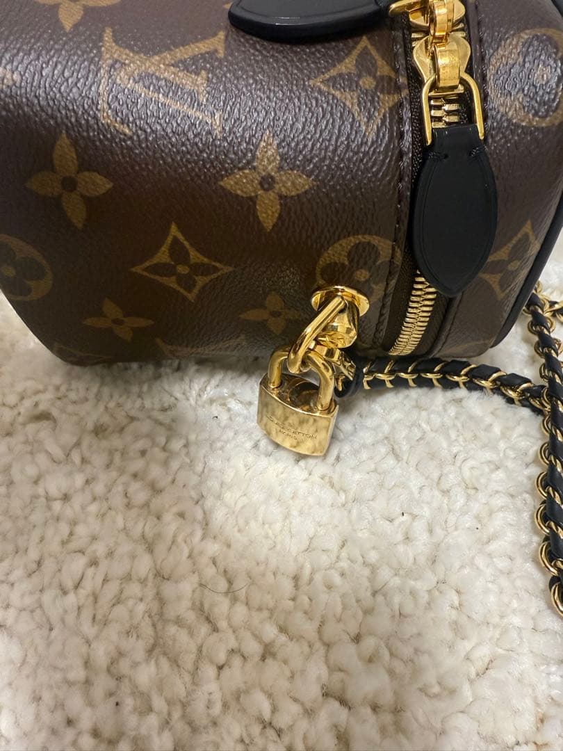 Louis Vuitton モノグラムショルダーバッグ出品最終日