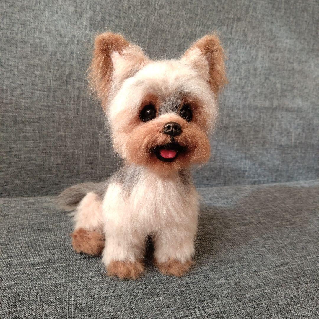 羊毛フェルト　ヨークシャーテリア　ハンドメイド　犬　ぬいぐるみ　置物