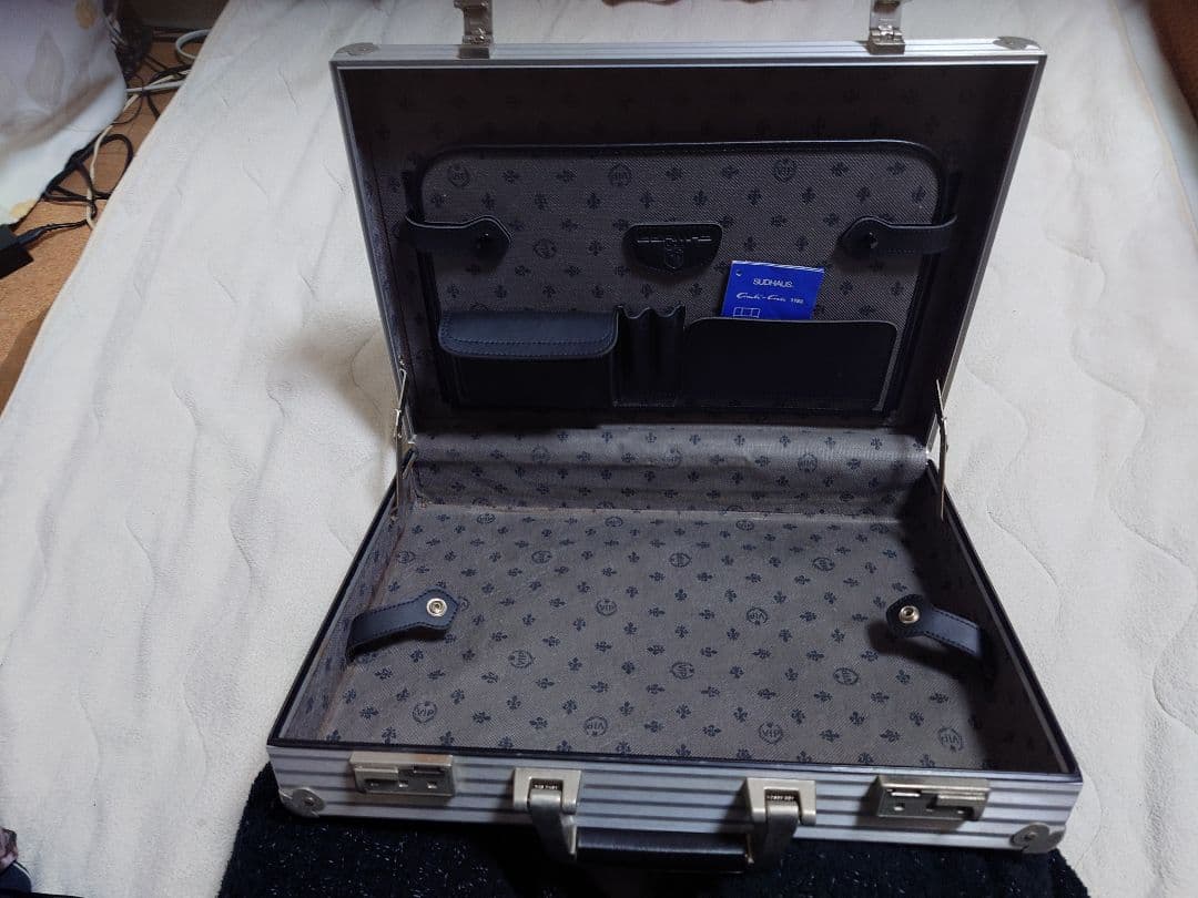 L*J様 （最終お値下）インテリアやクラフト展の容器にも！「BERMAS」アタッ