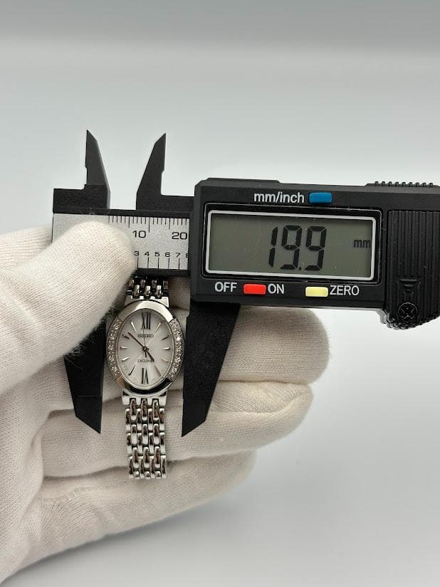 セイコー エクセリーヌ V117-0AV0 腕時計 ソーラー オーバル 922