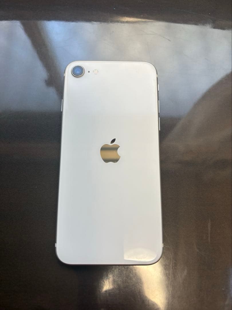 携帯電話本体 iPhone SE2 64GB