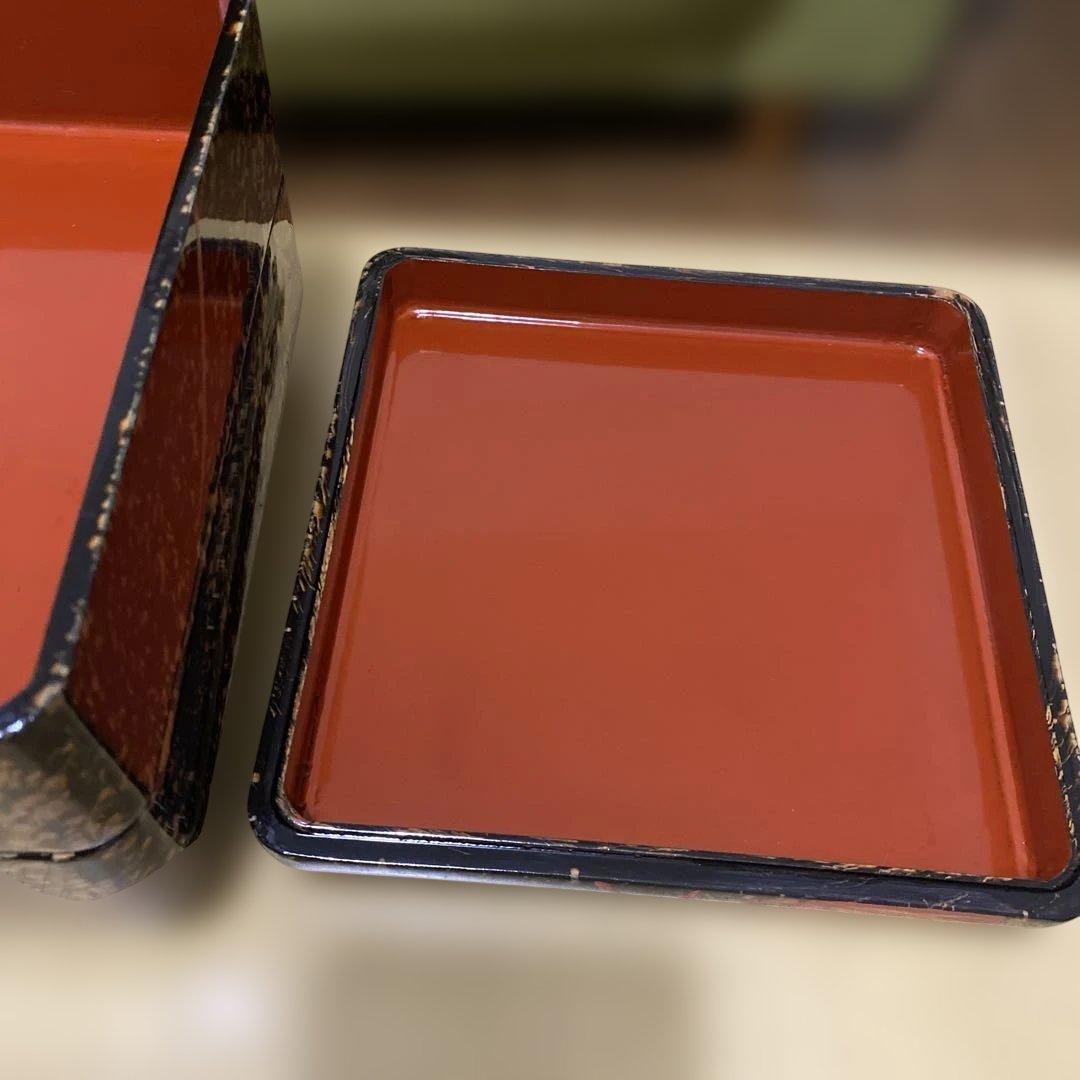 津軽塗　伊勢海老柄漆器二段重箱　レア物